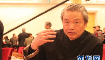 李一新