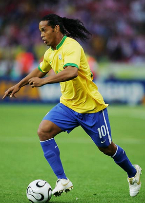 世界杯中国vs巴西_2014南美足球超级德比杯-巴西vs阿根廷_巴西杯 隆德里纳vs巴拉纳