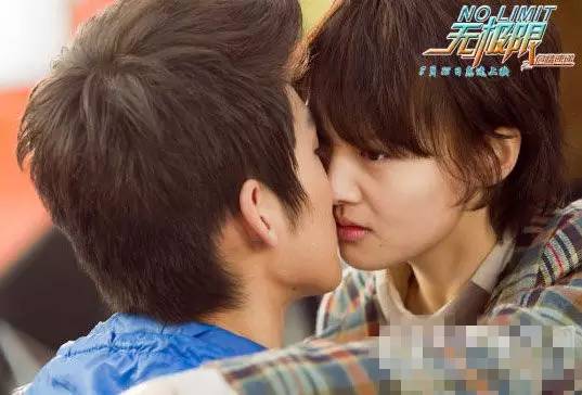 郑爽合作最多的男演员是刘恺威.